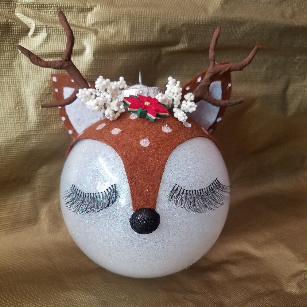 Reindeer ornament